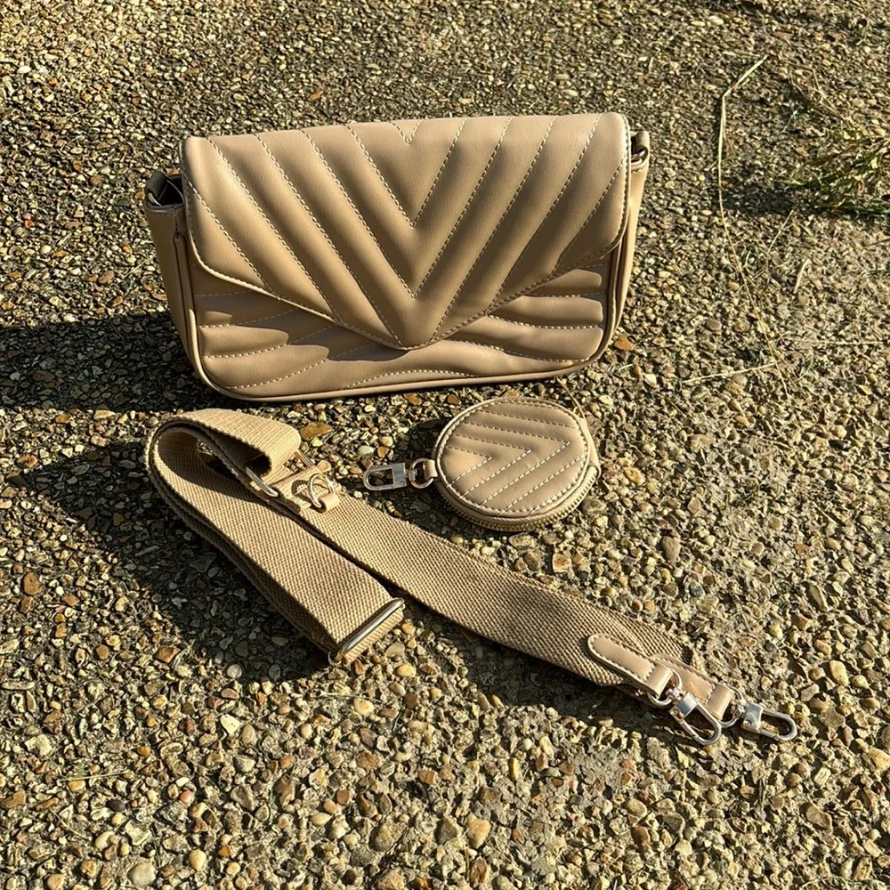 Ant Expedition Crossbody Bag